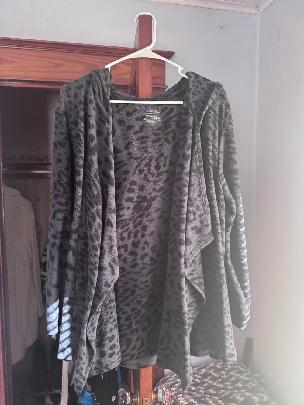 Cuddl Duds Gray Leopard-Print Hooded Open-Front Cardigan